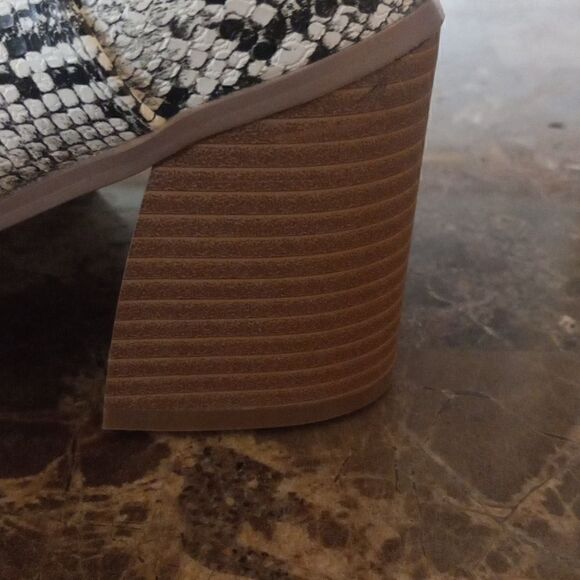 Snakeskin Ankle Boots - Picture 4 of 6
